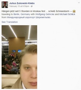 Julius Zukowski-Krebs schreibt auf seiner Facebook-Seite vom Scheremetjewo-Flughafen, wo er mit Wolfgang Gehrcke und Andrej Hunko auf einen Flug wartet, Moskau, 15. Februar 2015.