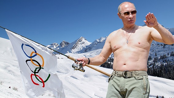Putin in der Pose des Helden, der Olympia nach Sotschi holte – Parodie, aber gut getroffen © NDR Morgenmagazin